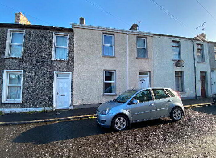 3 Bedroom Mid Terraced House For Sale In Ebrington Street, Derry/Londonderry, BT47