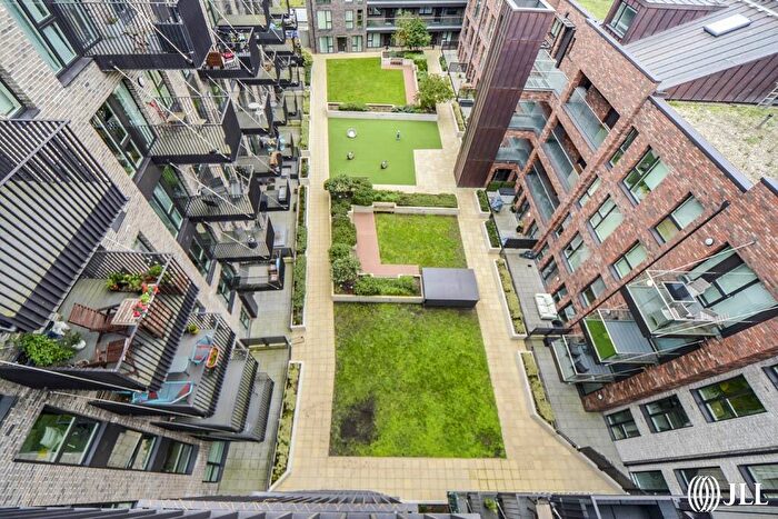 2 Bedroom Apartment To Rent In Southmere Building, London, E15