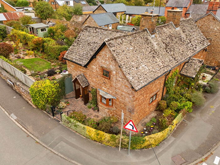 2 Bedroom Cottage For Sale In Chipping Warden, Banbury, OX17