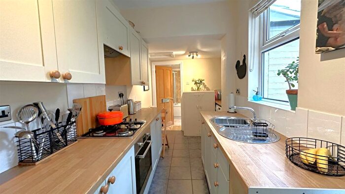 3 Bedroom End Of Terrace House For Sale In Holly Road, Kings Norton, Birmingham, B30
