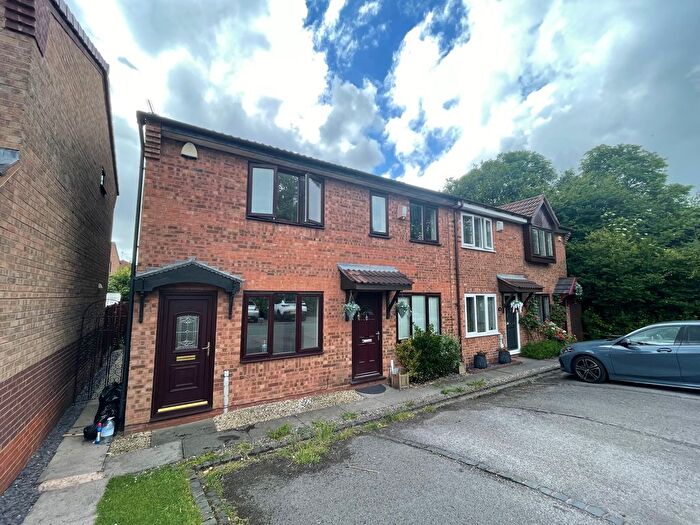 2 Bedroom End Terrace House To Rent In Peel Close, Wednesbury, WS10