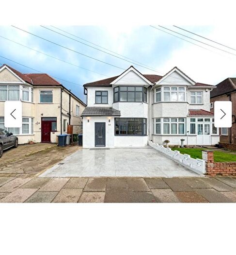 3 Bedroom Semi Detached House To Rent In North Way, London, NW9