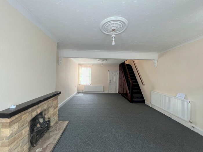 3 Bedroom Terraced House To Rent In Rymer Road, Addiscombe, Croydon, CR0