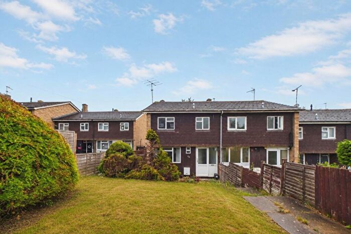 3 Bedroom End Of Terrace House For Sale In Barnsdale Road, Reading, Berkshire, RG2