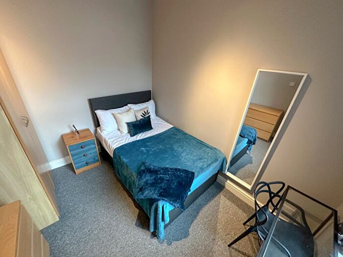 4 Bedroom Terraced House To Rent In Langton Road, L15