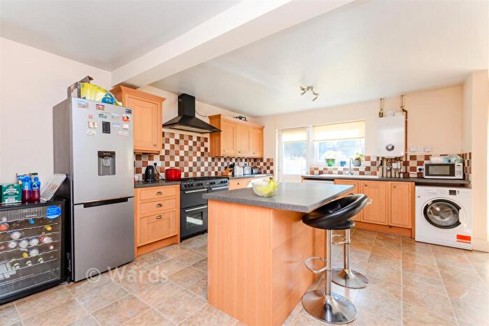 4 Bedroom Semi Detached House For Sale In Lodge Hill, Welling, Kent, DA16