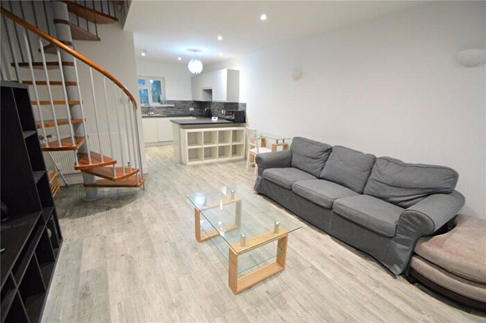 2 Bedroom Detached House To Rent In Epsom Road, Croydon, CR0