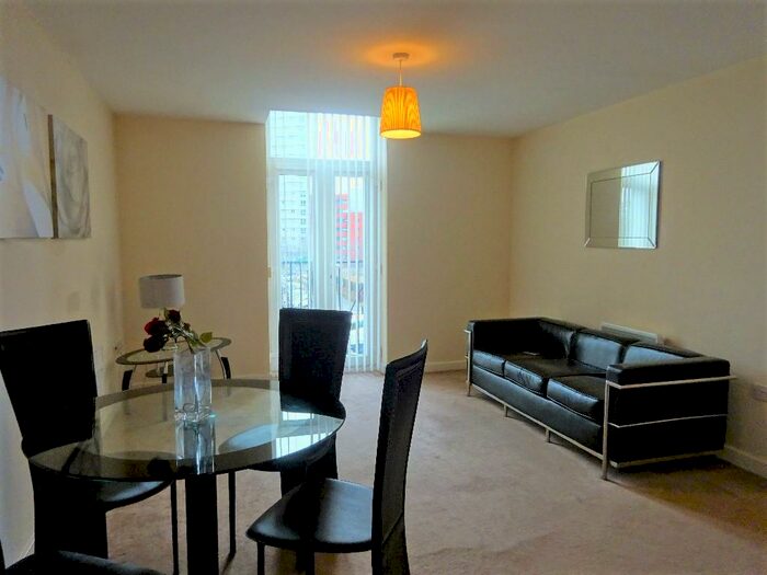 2 Bedroom Flat To Rent In Springmeadow Road, Edgbaston, Birmingham, B15