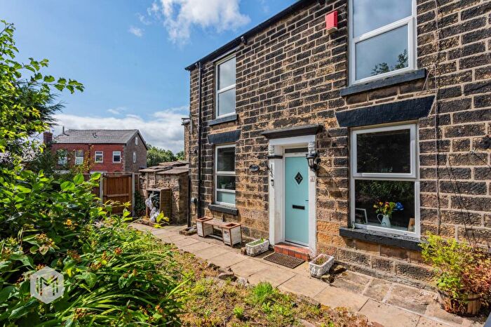 2 Bedroom Cottage For Sale In Back Caley Street, Bolton, BL1