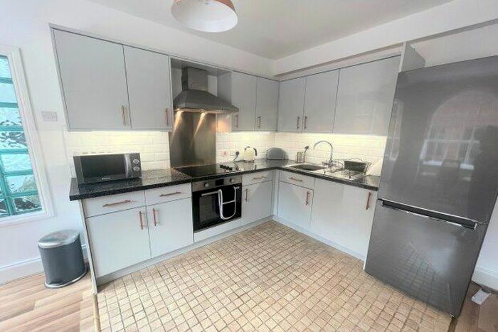 1 Bedroom Flat To Rent In Park Row, Nottingham, NG1
