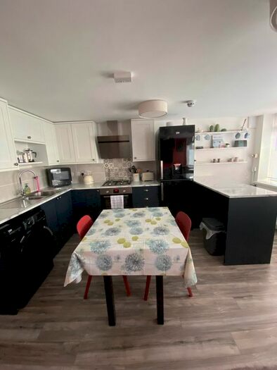 1 Bedroom Flat To Rent In Station Road, Kingswood, Bristol, BS15