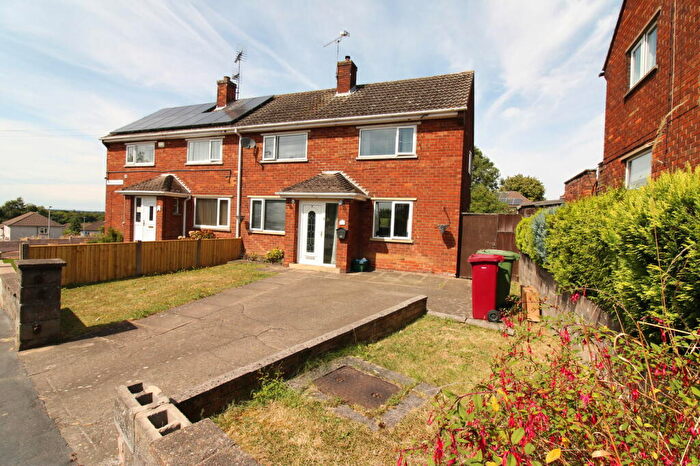 3 Bedroom Semi-Detached House For Sale In Ferriby Road, Scunthorpe, DN17