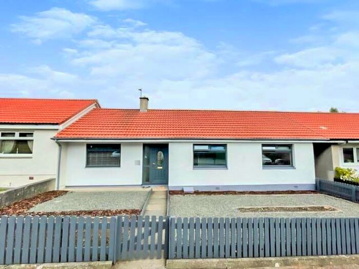 3 Bedroom Semi-Detached Bungalow For Sale In Drum Terrace, Star, Glenrothes, KY7