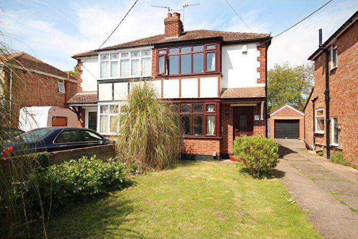 2 Bedroom Semi-Detached House To Rent In Norreys Road, Didcot, Oxfordshire, OX11