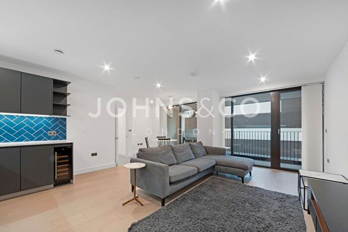 2 Bedroom Flat To Rent In Cassia Building, Shoreditch Exchange, Hoxton, E2