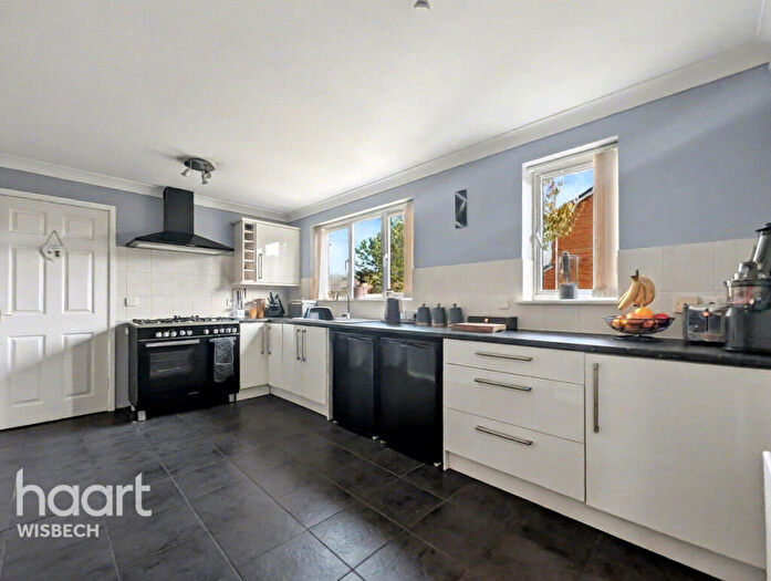 4 Bedroom Detached House For Sale In Coppins Court, Wisbech, PE13