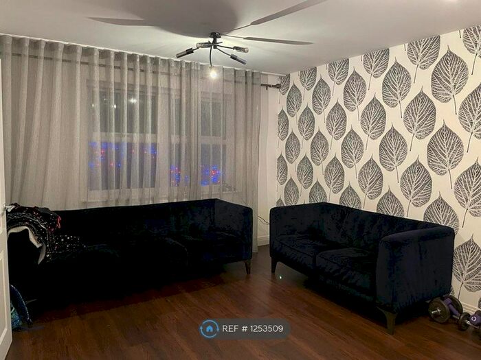 3 Bedroom Terraced House To Rent In Autumn Way, West Drayton UB7