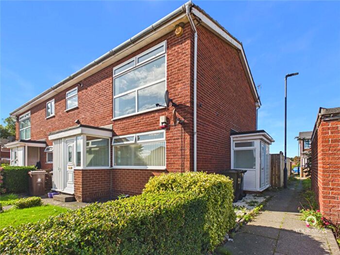 2 Bedroom Flat To Rent In Augusta Court, Wallsend, Tyne And Wear, NE28