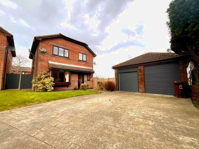 4 Bedroom House To Rent In Maple Crescent, Rishton, Blackburn, Lancashire, BB1