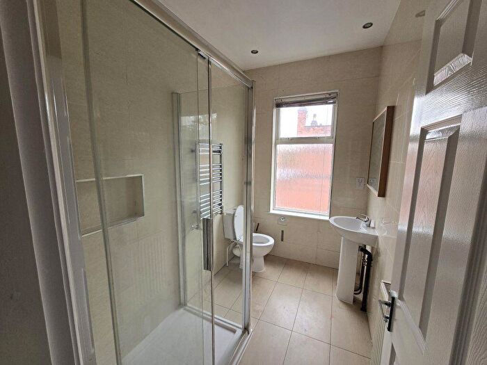 4 Bedroom Terraced House To Rent In Mundella Street, Leicester, LE2