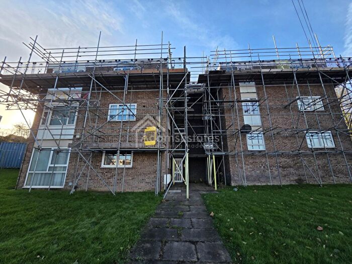 2 Bedroom Flat To Rent In Cross Bank Road, Batley, WF17