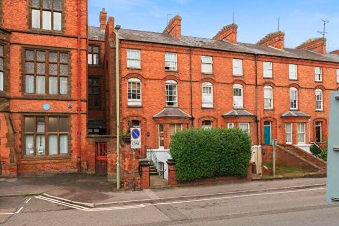 9 Bedroom House Of Multiple Occupation For Sale In Marlborough Road, Banbury, OX16