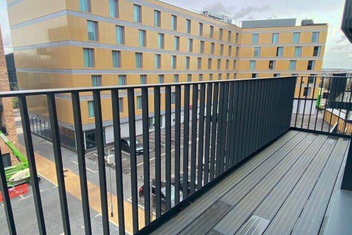 2 Bedroom Flat To Rent In George Street, Ashford TN23