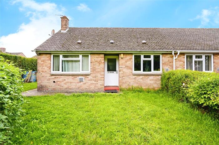 2 Bedroom Bungalow For Sale In Heyford Road, Steeple Aston, Bicester, Oxfordshire, OX25