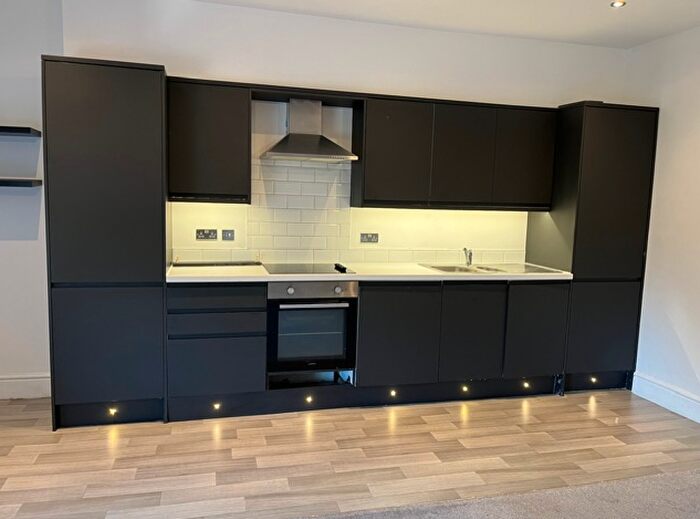 2 Bedroom Flat To Rent In Hamilton Square, Birkenhead, CH41