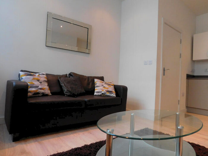 2 Bedroom Apartment To Rent In Mill Street, City Centre, BD1