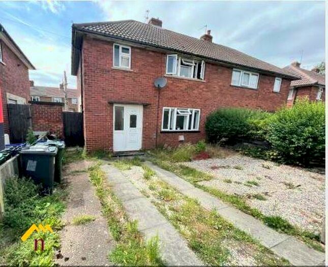 3 Bedroom Semi-Detached House To Rent In Abbey Road, Dunscroft, Doncaster, DN7