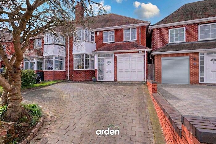 4 Bedroom Semi Detached House For Sale In Hanging Lane, Birmingham, B31
