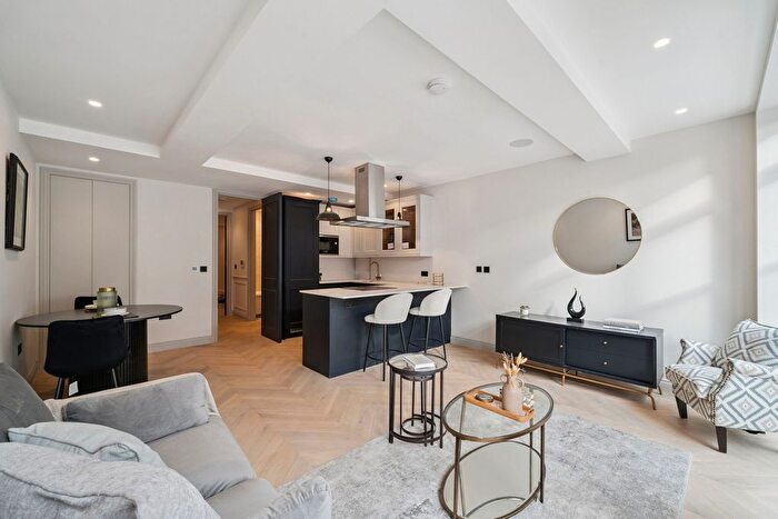 3 Bedroom Flat For Sale In Gordon Road, Ealing, W5
