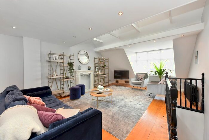 2 Bedroom Property To Rent In Holbein Mews, Chelsea, SW1W