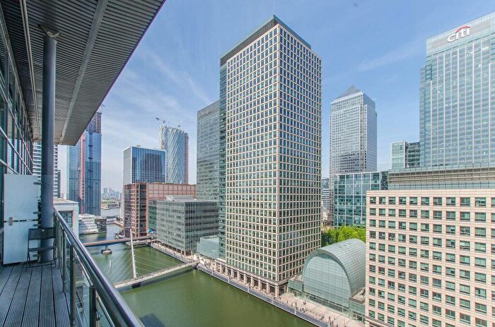 2 Bedroom Flat For Sale In Discovery Dock East, Canary Wharf, London, E14
