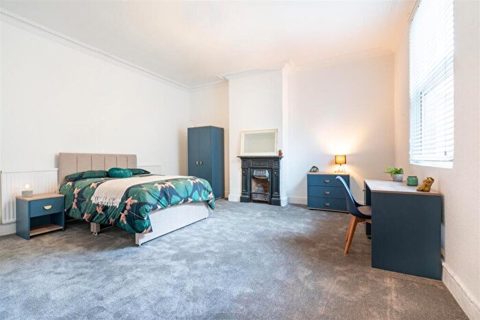 8 Bedroom House To Rent In Harcourt Road, Crookesmoor, Sheffield, S10