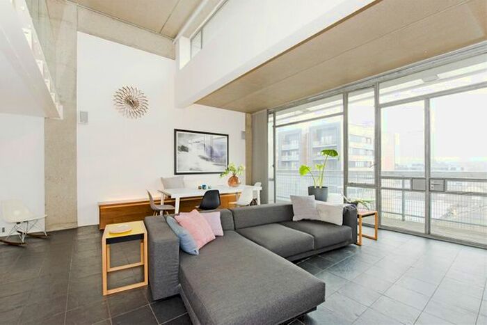 1 Bedroom Flat To Rent In Union Wharf, Wenlock Road, N1