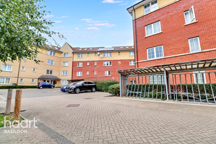 1 Bedroom Apartment For Sale In Herschell Court, Basildon **virtually Staged**, SS14
