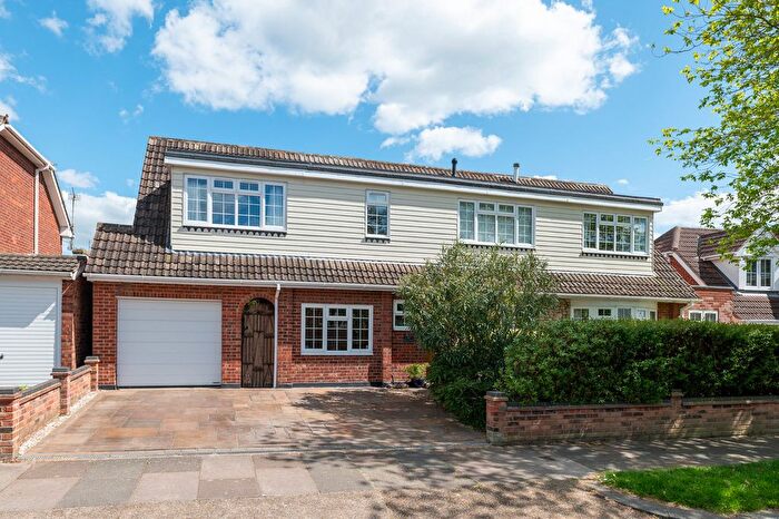 5 Bedroom Detached House For Sale In Percy Road, Leigh-On-Sea, SS9