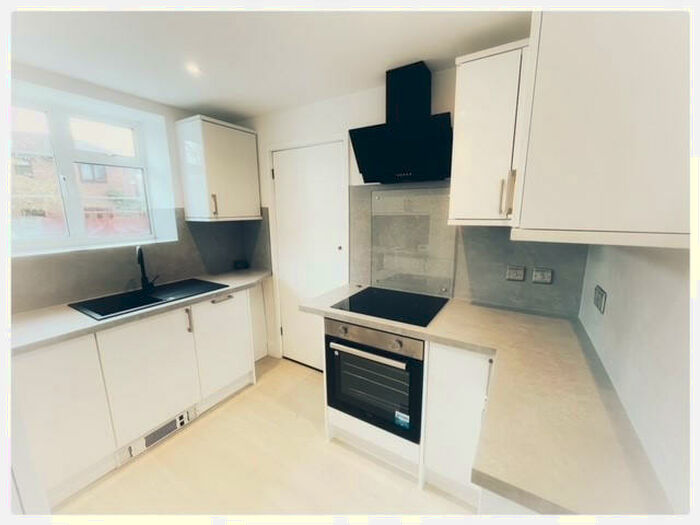 2 Bedroom Apartment To Rent In Court House Mansions, Eastway, Epsom, Surrey, KT19