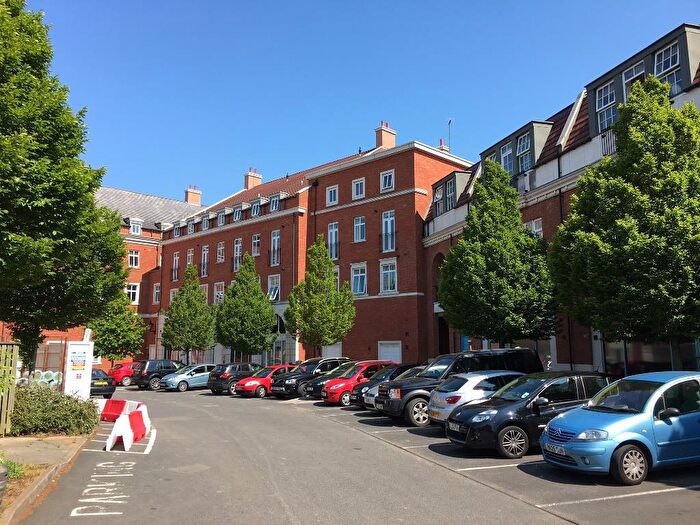 2 Bedroom Apartment For Sale In Market House, Main Street, Dickens Heath, Solihull, B90