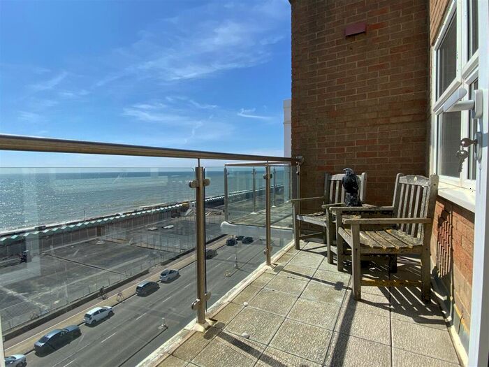 2 Bedroom Flat To Rent In Channings - Sea Views, BN3