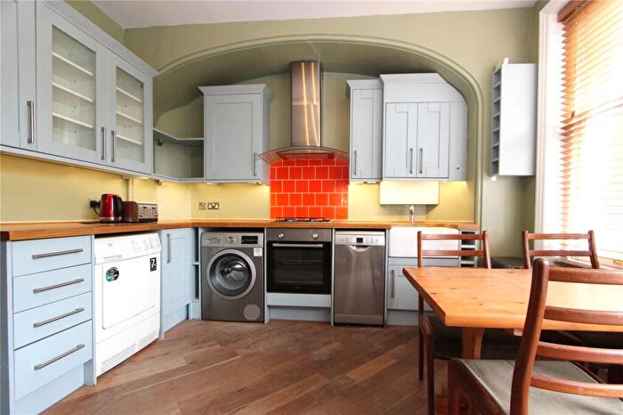 2 Bedroom Apartment To Rent In Hillfield Park, Muswell Hill, N10