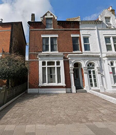 Studio To Rent In Norwood Road, London, SE24