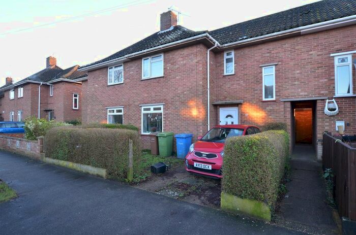 3 Bedroom Semi-Detached House To Rent In Buckingham Road, Norwich, NR4