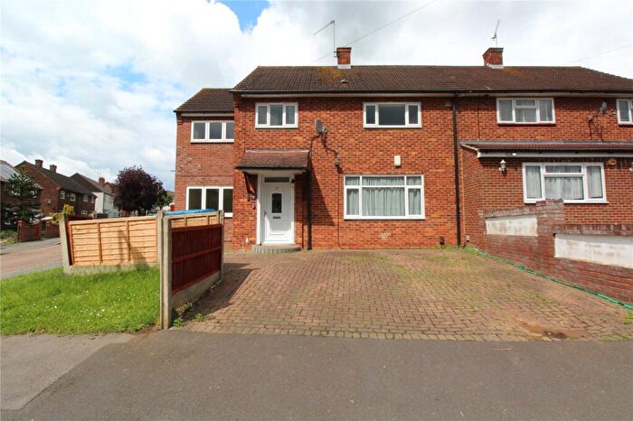6 Bedroom End Of Terrace House To Rent In Broseley Road, RM3