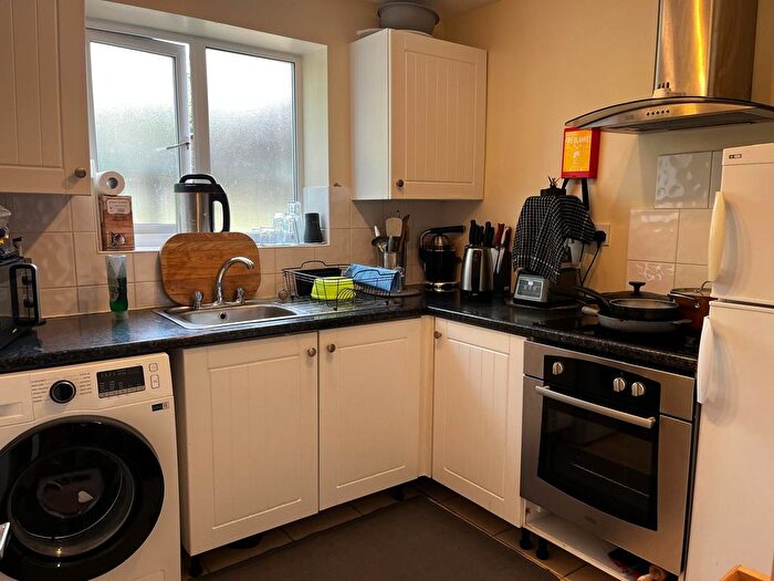 1 Bedroom End Of Terrace House To Rent In Moreton Road, Worcester Park, KT4