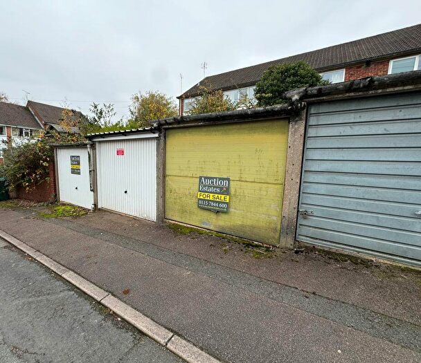 Garage / Parking For Sale In Lock-up Garage On Greendale Road, Coventry, Coventry, CV5