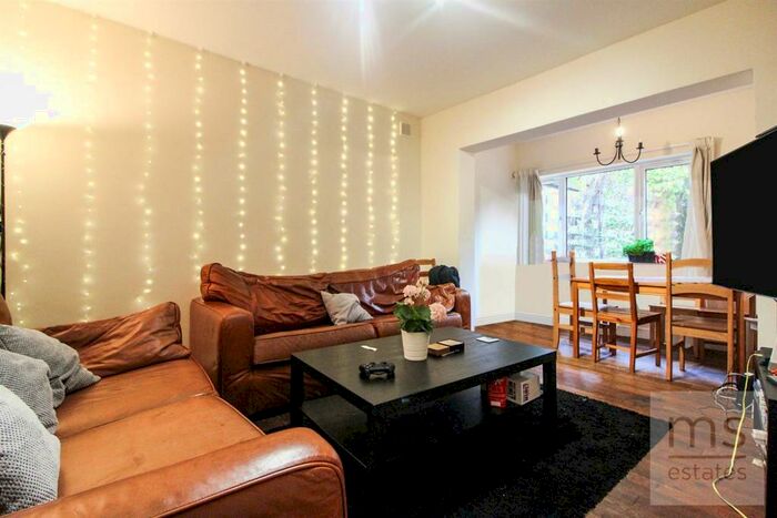 7 Bedroom Detached House To Rent In Harrington Drive, Lenton, Nottingham, NG7