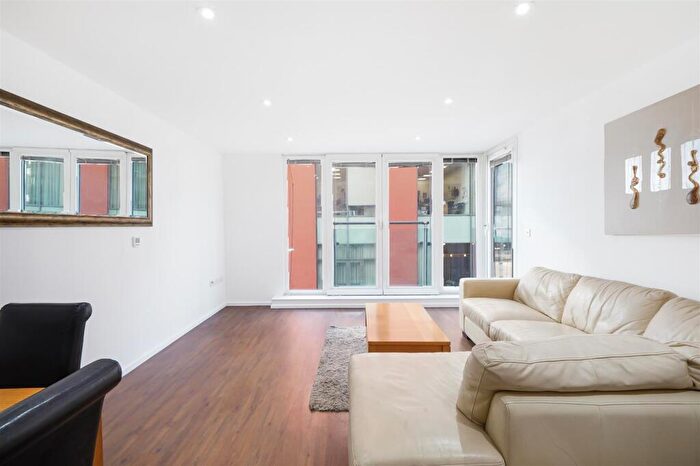 1 Bedroom Apartment To Rent In The Oxygen, Royal Victoria Dock, E16